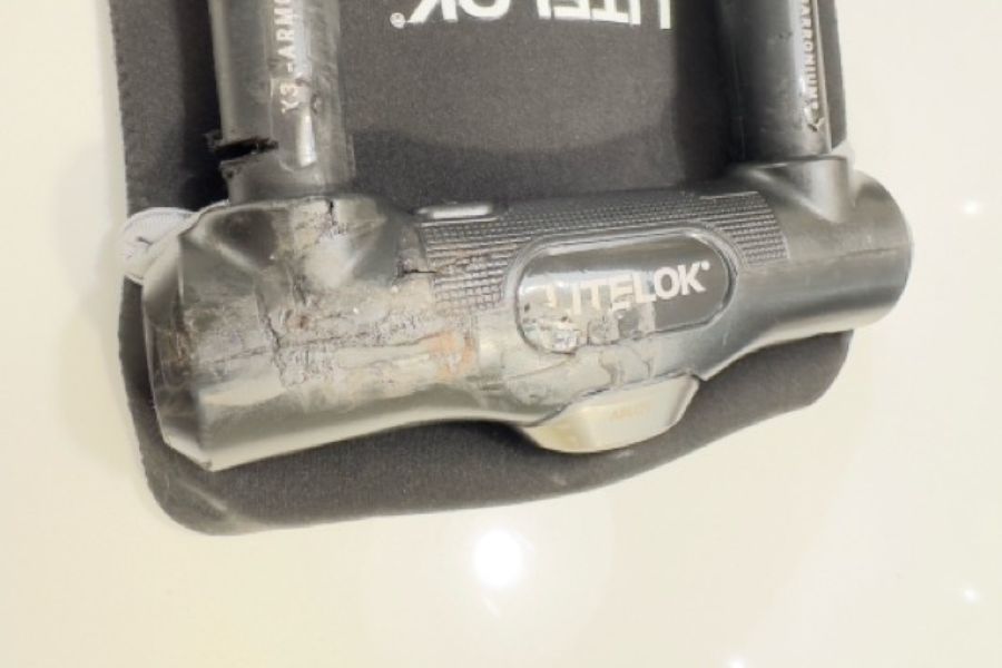 LITELOK X3 Saves £25,000 Motorcycle in Reims #71